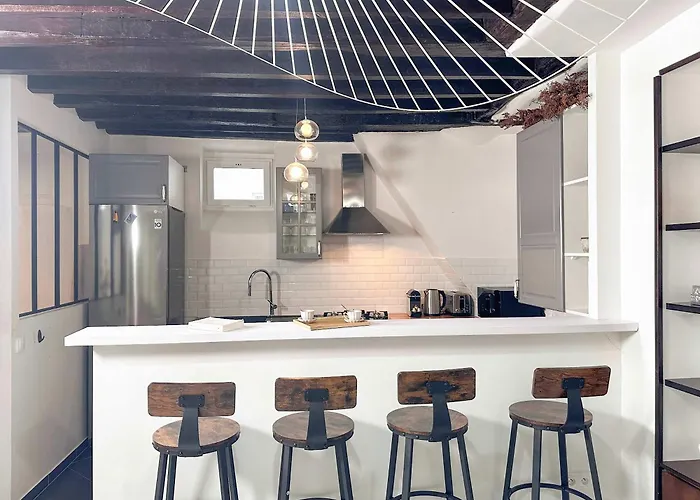 Modern & Spacious Near Le Marais